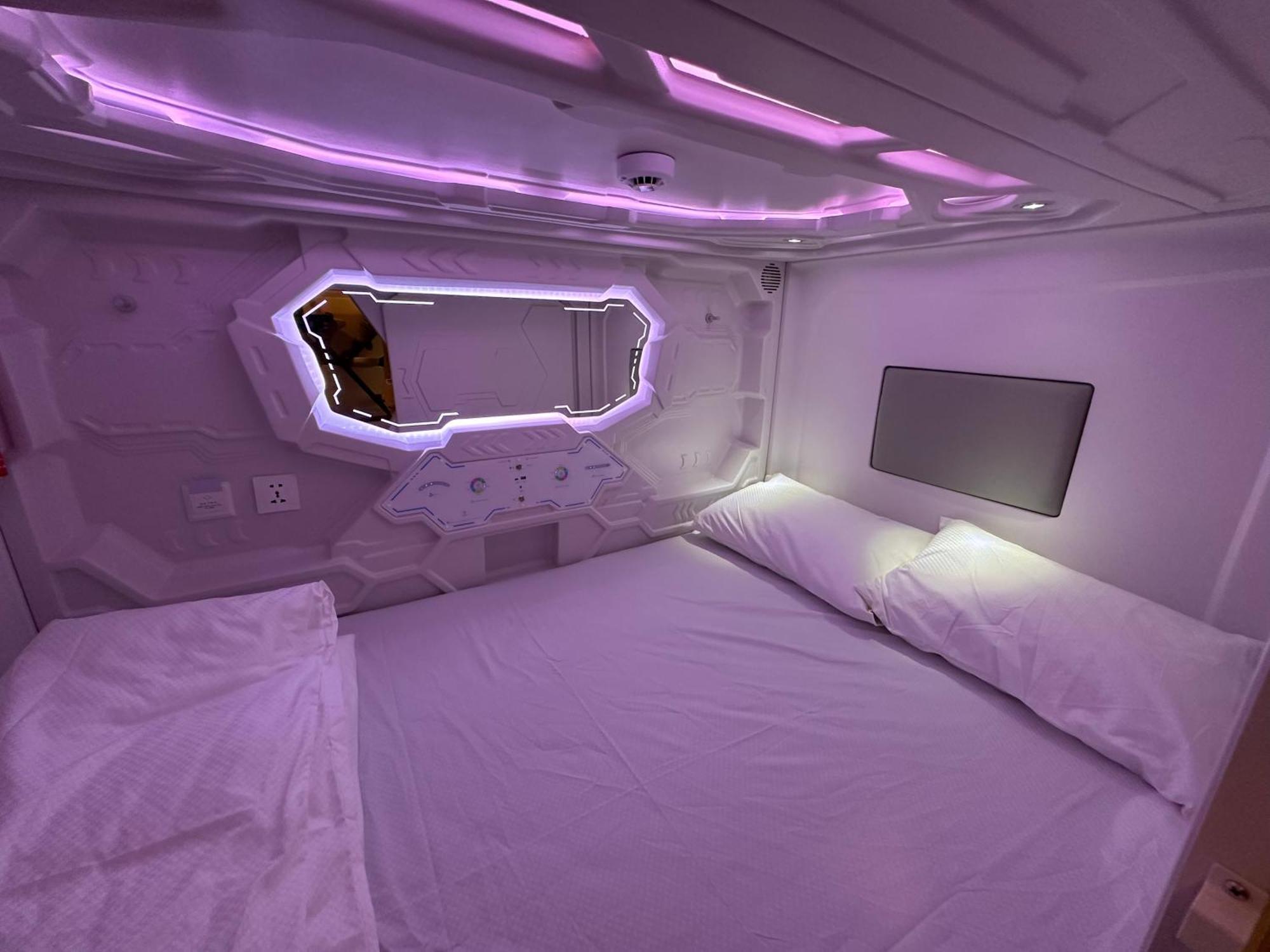Blr Pods Hotel Bengaluru Kültér fotó