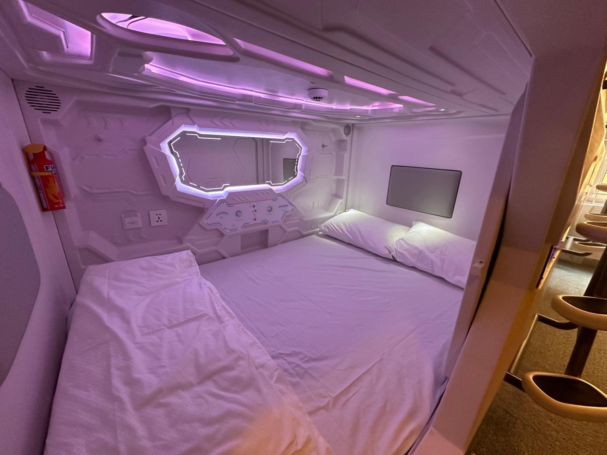 Blr Pods Hotel Bengaluru Kültér fotó