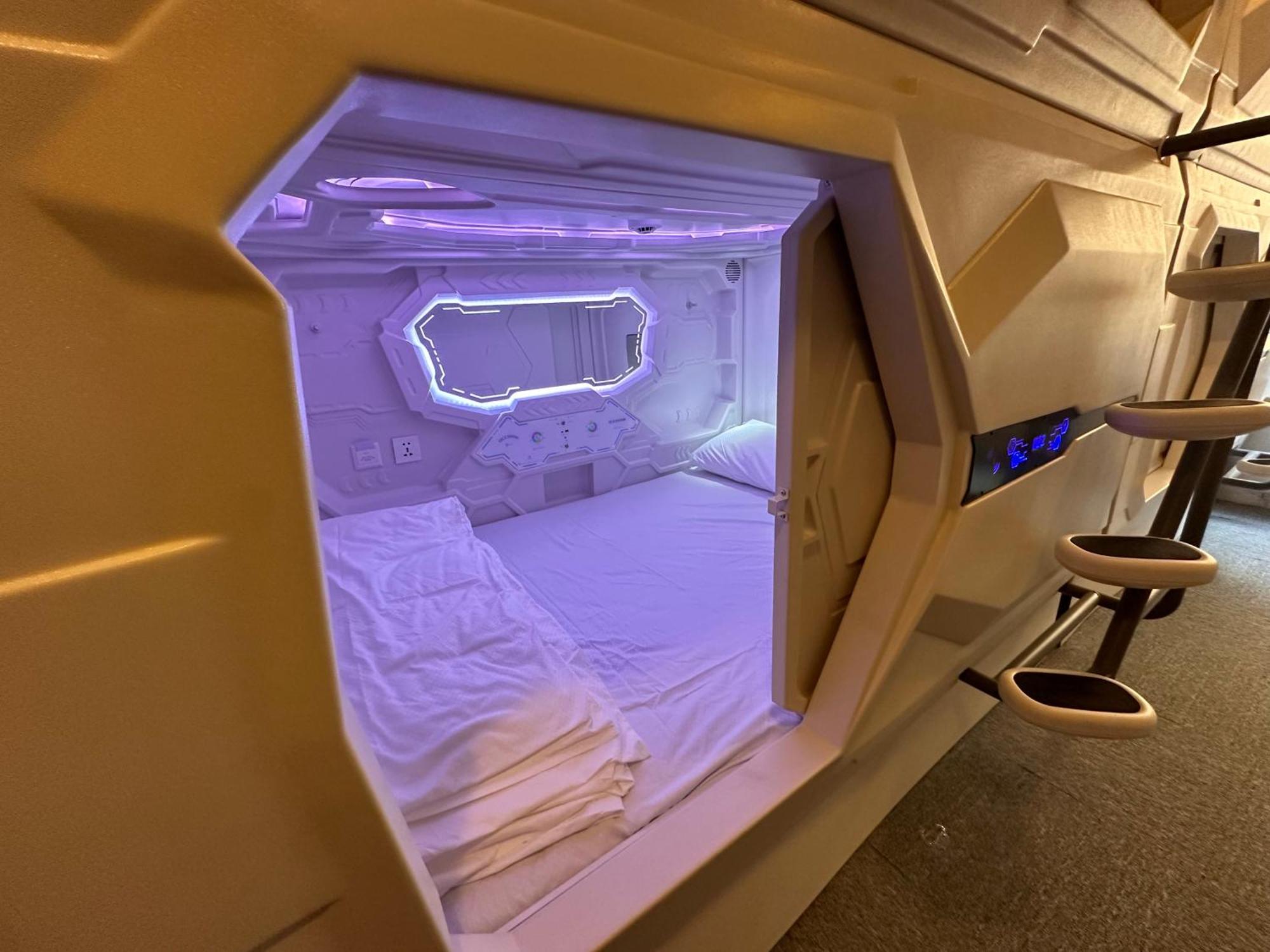 Blr Pods Hotel Bengaluru Kültér fotó