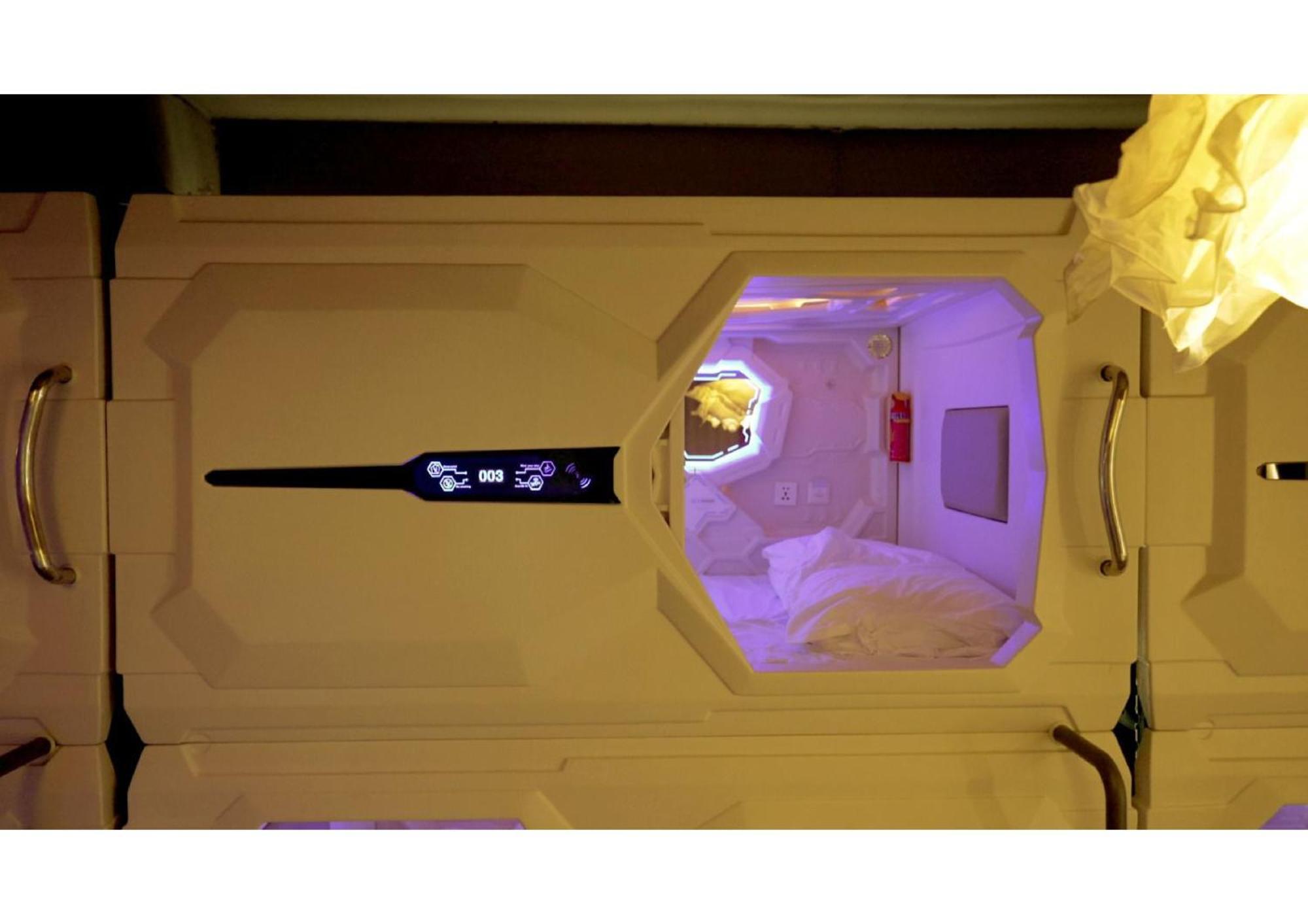 Blr Pods Hotel Bengaluru Kültér fotó